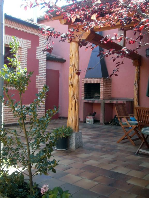 La Cochera De Don Paco Fresno de Cantespino 部屋 写真